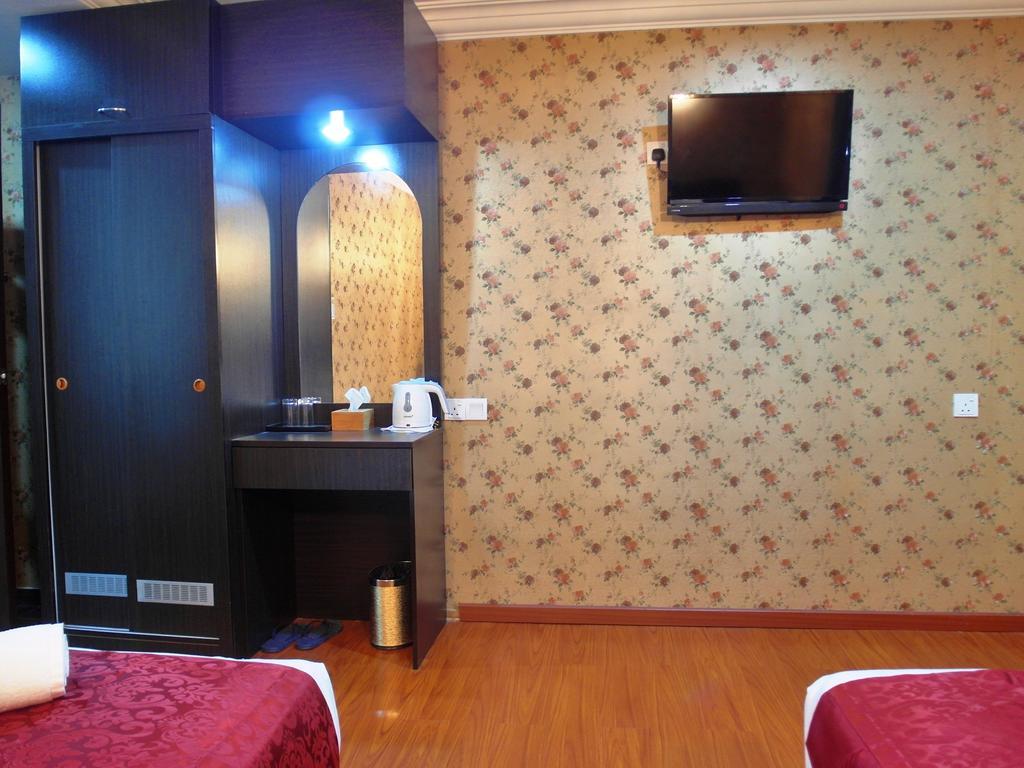 Classic Kinabalu Hotel Kota Kinabalu Esterno foto