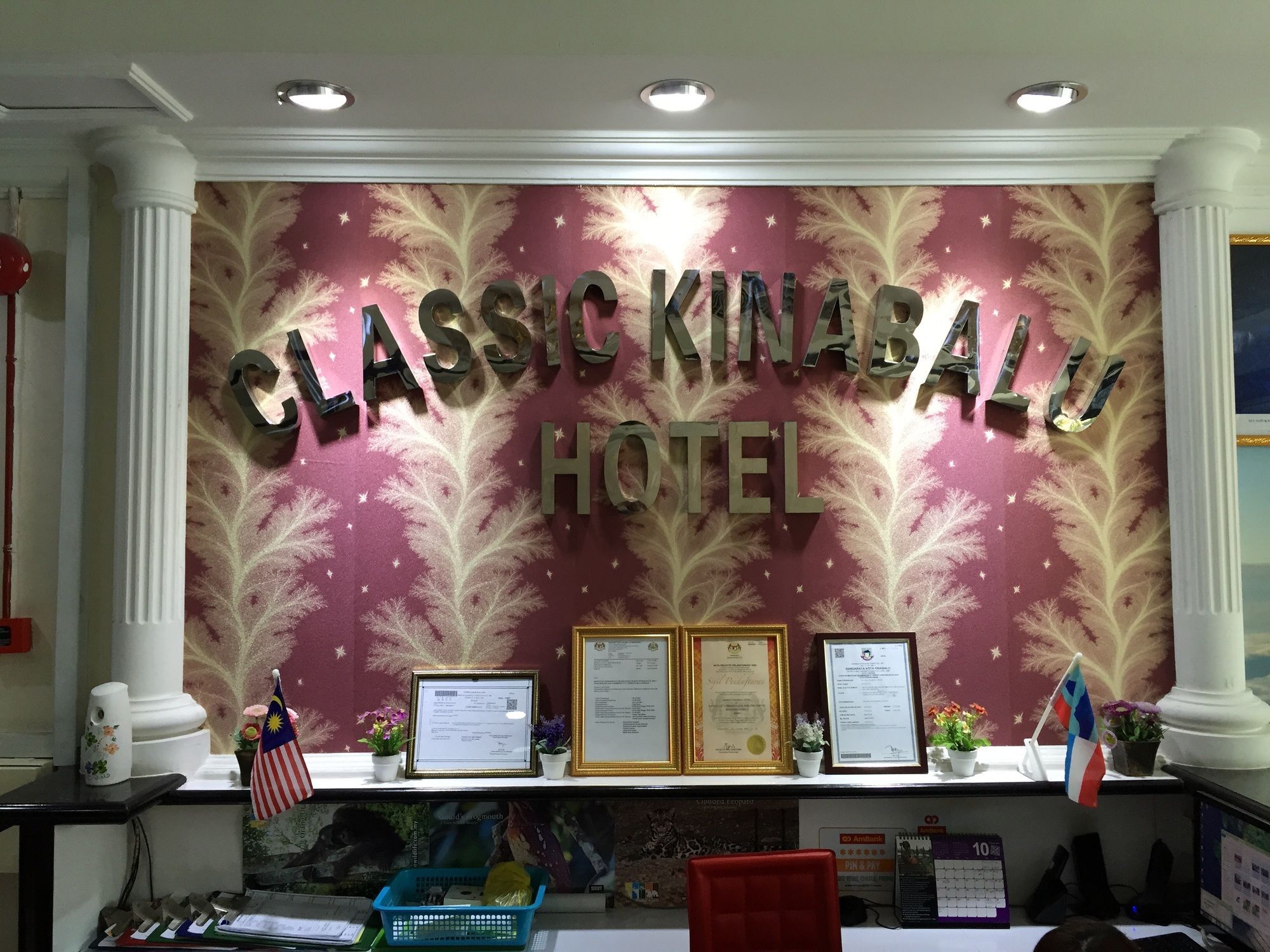 Classic Kinabalu Hotel Kota Kinabalu Esterno foto