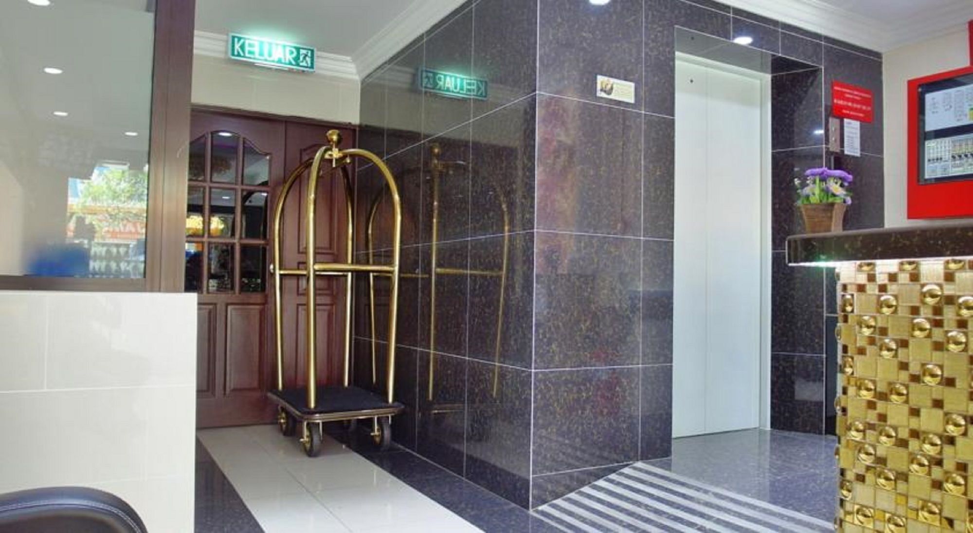 Classic Kinabalu Hotel Kota Kinabalu Esterno foto